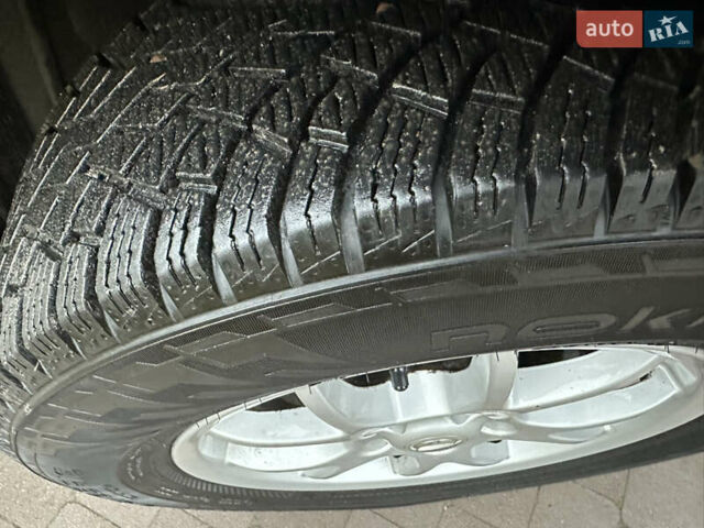 Серый Ниссан Кашкай 2, объемом двигателя 1.6 л и пробегом 107 тыс. км за 8950 $, фото 72 на Automoto.ua