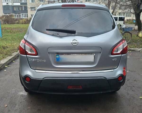 Серый Ниссан Кашкай 2, объемом двигателя 1.6 л и пробегом 257 тыс. км за 10400 $, фото 5 на Automoto.ua