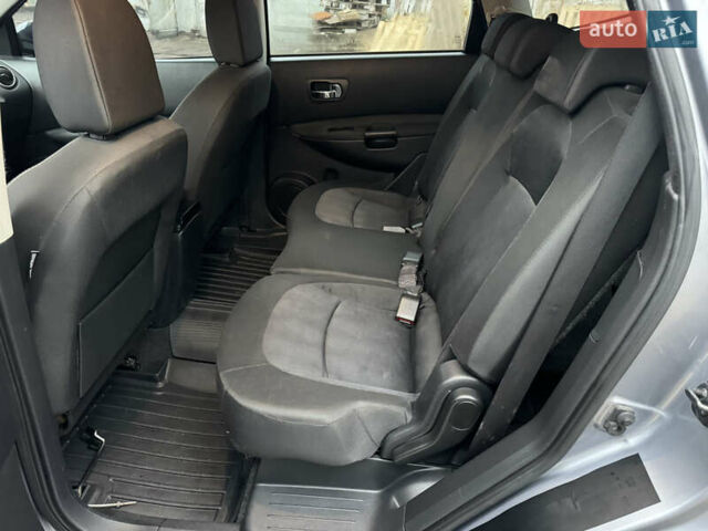 Сірий Ніссан Кашкай 2, об'ємом двигуна 2 л та пробігом 236 тис. км за 9350 $, фото 25 на Automoto.ua