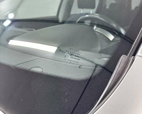 Сірий Ніссан Кашкай 2, об'ємом двигуна 2 л та пробігом 84 тис. км за 12500 $, фото 41 на Automoto.ua