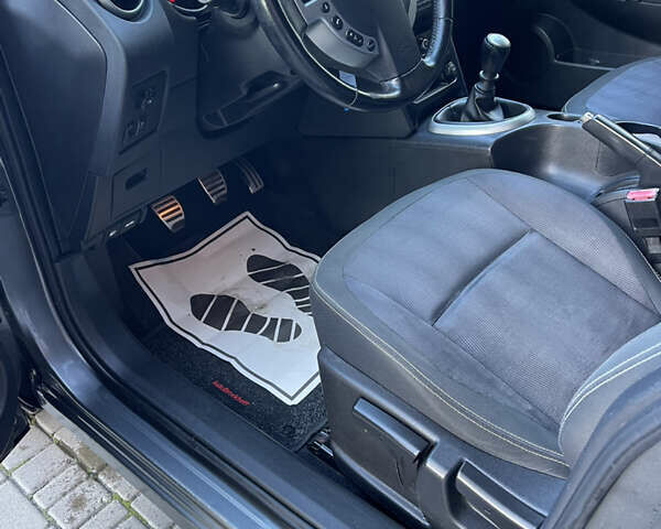 Серый Ниссан Кашкай 2, объемом двигателя 2 л и пробегом 188 тыс. км за 10999 $, фото 15 на Automoto.ua