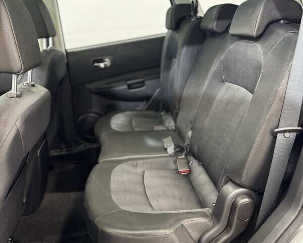 Сірий Ніссан Кашкай 2, об'ємом двигуна 2 л та пробігом 84 тис. км за 12500 $, фото 82 на Automoto.ua