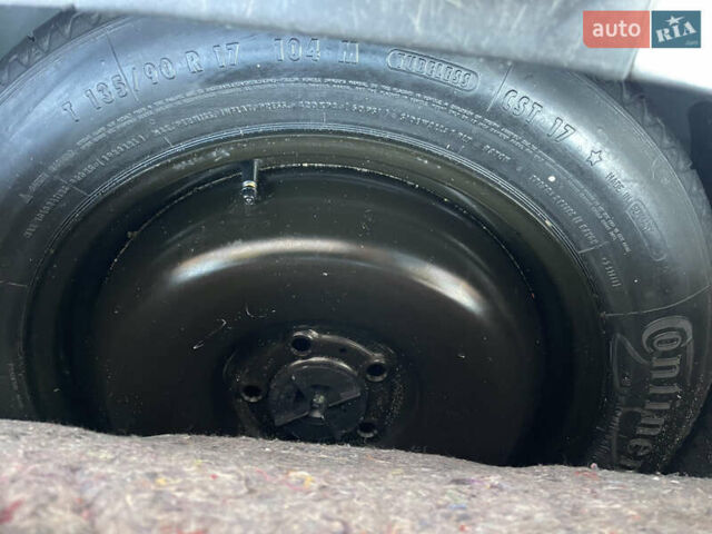 Серый Ниссан Кашкай 2, объемом двигателя 2 л и пробегом 188 тыс. км за 10999 $, фото 43 на Automoto.ua