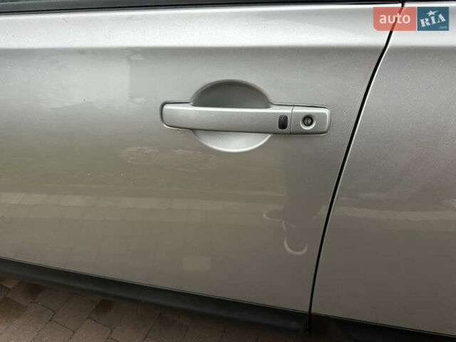 Серый Ниссан Кашкай 2, объемом двигателя 1.6 л и пробегом 107 тыс. км за 8950 $, фото 24 на Automoto.ua