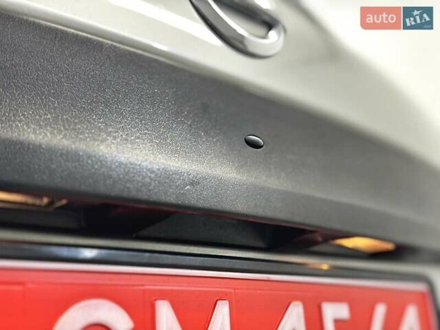 Сірий Ніссан Кашкай 2, об'ємом двигуна 2 л та пробігом 84 тис. км за 12500 $, фото 21 на Automoto.ua