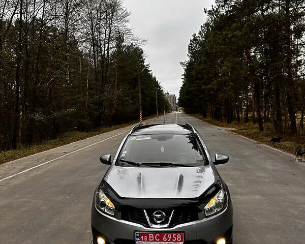Серый Ниссан Кашкай 2, объемом двигателя 1.5 л и пробегом 197 тыс. км за 10700 $, фото 2 на Automoto.ua