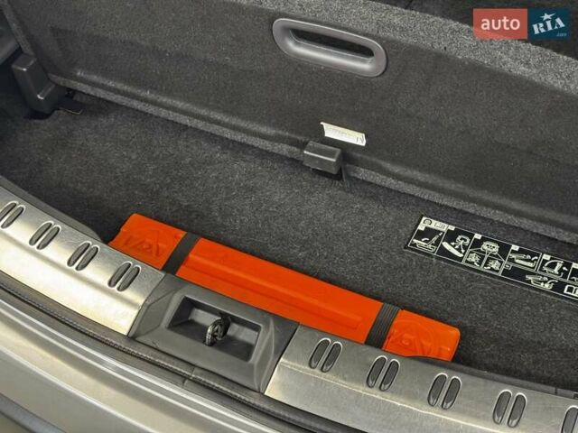 Сірий Ніссан Кашкай 2, об'ємом двигуна 2 л та пробігом 84 тис. км за 12500 $, фото 72 на Automoto.ua