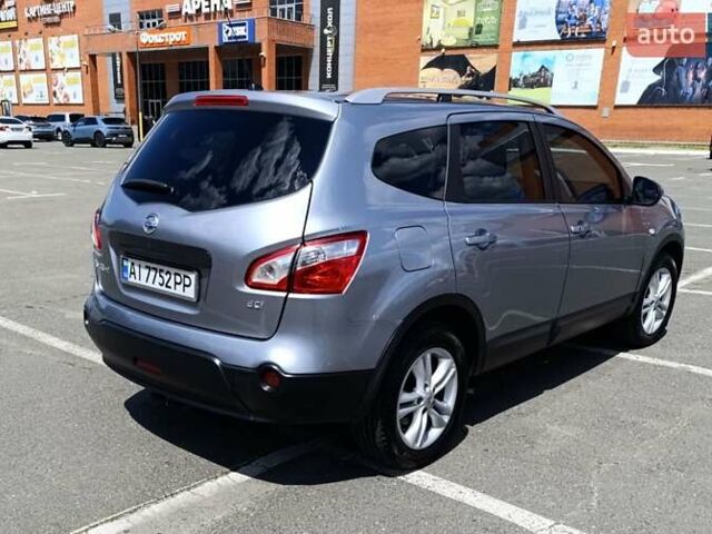 Серый Ниссан Кашкай 2, объемом двигателя 2 л и пробегом 263 тыс. км за 12200 $, фото 3 на Automoto.ua