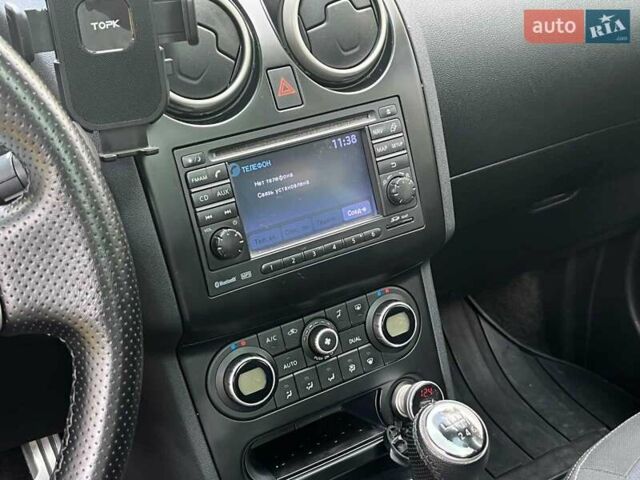 Серый Ниссан Кашкай 2, объемом двигателя 1.5 л и пробегом 252 тыс. км за 10490 $, фото 27 на Automoto.ua