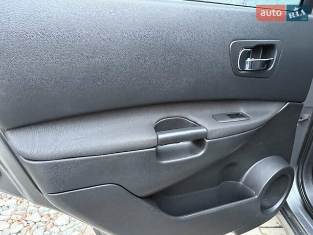 Серый Ниссан Кашкай 2, объемом двигателя 1.5 л и пробегом 210 тыс. км за 10500 $, фото 17 на Automoto.ua