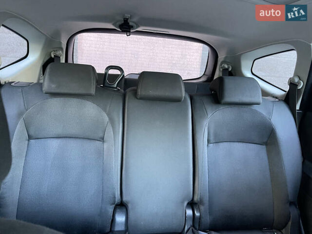 Серый Ниссан Кашкай 2, объемом двигателя 2 л и пробегом 188 тыс. км за 10999 $, фото 38 на Automoto.ua