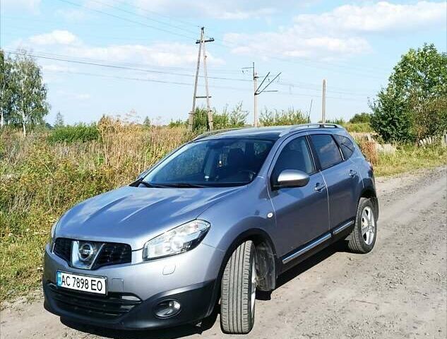 Сірий Ніссан Кашкай 2, об'ємом двигуна 1.46 л та пробігом 258 тис. км за 10500 $, фото 4 на Automoto.ua