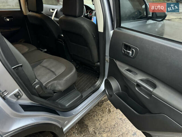 Сірий Ніссан Кашкай 2, об'ємом двигуна 2 л та пробігом 236 тис. км за 9350 $, фото 28 на Automoto.ua