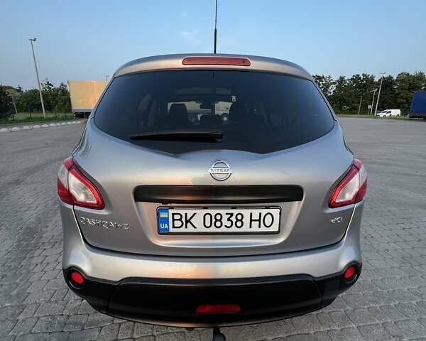 Серый Ниссан Кашкай 2, объемом двигателя 2 л и пробегом 317 тыс. км за 10700 $, фото 6 на Automoto.ua