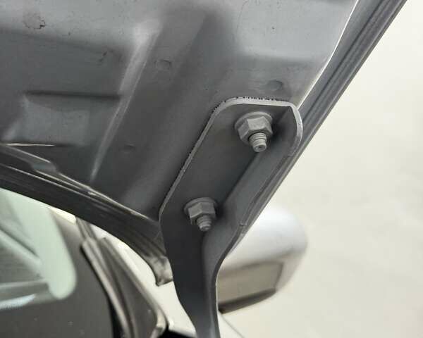 Сірий Ніссан Кашкай 2, об'ємом двигуна 2 л та пробігом 84 тис. км за 12500 $, фото 64 на Automoto.ua