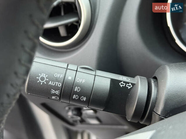 Сірий Ніссан Кашкай 2, об'ємом двигуна 1.6 л та пробігом 205 тис. км за 9777 $, фото 54 на Automoto.ua