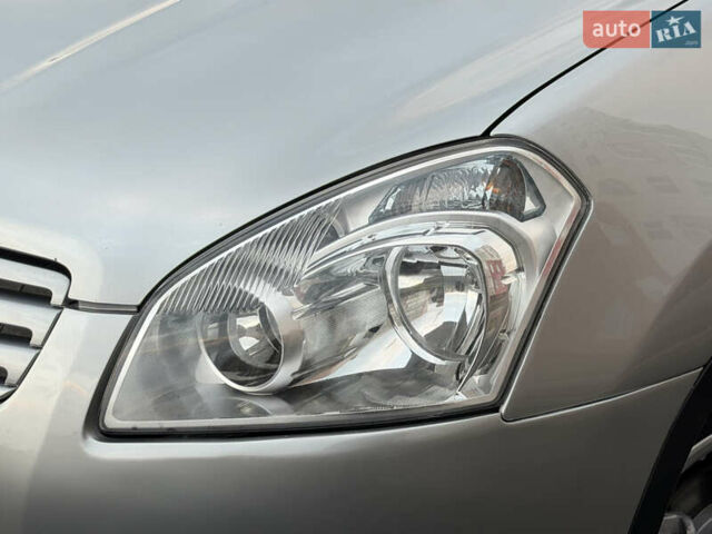 Сірий Ніссан Кашкай 2, об'ємом двигуна 1.6 л та пробігом 205 тис. км за 9777 $, фото 94 на Automoto.ua