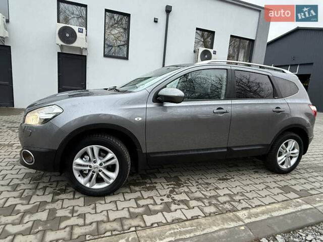 Серый Ниссан Кашкай 2, объемом двигателя 1.5 л и пробегом 210 тыс. км за 10500 $, фото 5 на Automoto.ua