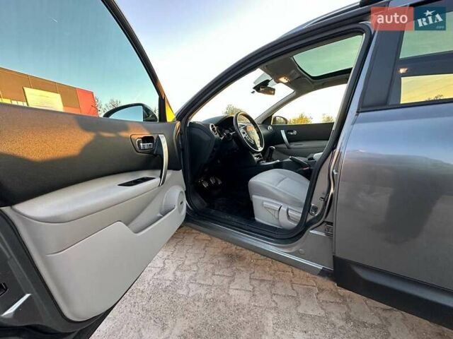 Серый Ниссан Кашкай 2, объемом двигателя 1.6 л и пробегом 177 тыс. км за 9300 $, фото 1 на Automoto.ua