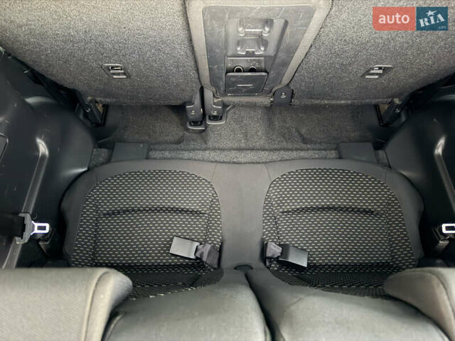 Сірий Ніссан Кашкай 2, об'ємом двигуна 1.6 л та пробігом 205 тис. км за 9777 $, фото 39 на Automoto.ua