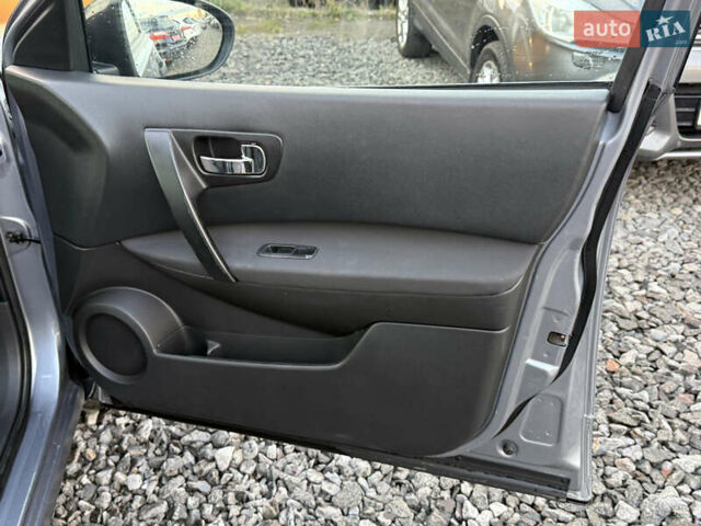 Сірий Ніссан Кашкай 2, об'ємом двигуна 1.6 л та пробігом 205 тис. км за 9999 $, фото 29 на Automoto.ua