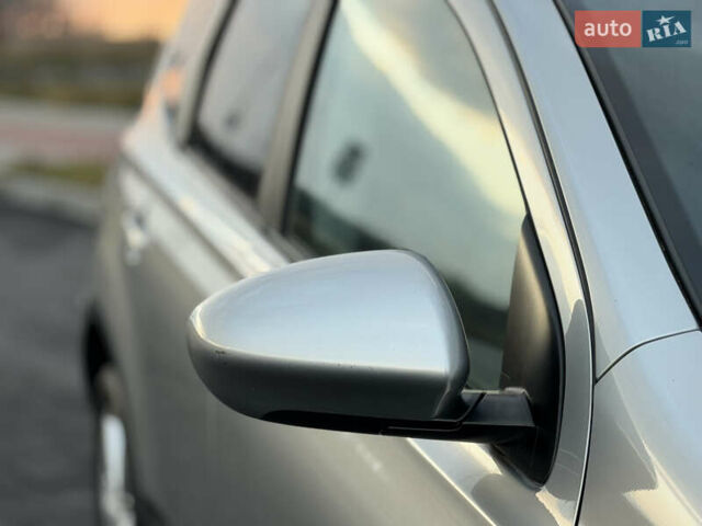 Сірий Ніссан Кашкай 2, об'ємом двигуна 1.6 л та пробігом 205 тис. км за 9777 $, фото 10 на Automoto.ua