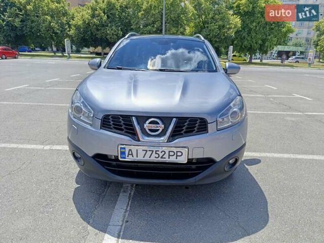 Серый Ниссан Кашкай 2, объемом двигателя 2 л и пробегом 263 тыс. км за 12200 $, фото 2 на Automoto.ua