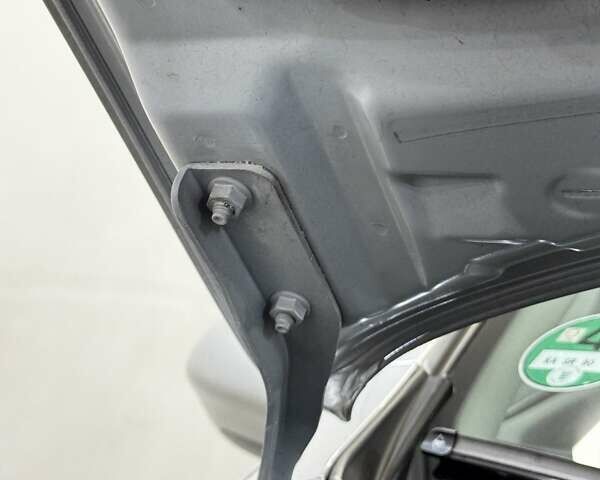 Сірий Ніссан Кашкай 2, об'ємом двигуна 2 л та пробігом 84 тис. км за 12500 $, фото 55 на Automoto.ua