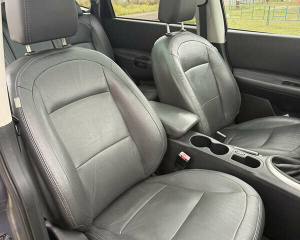 Сірий Ніссан Кашкай 2, об'ємом двигуна 1.5 л та пробігом 200 тис. км за 12100 $, фото 20 на Automoto.ua