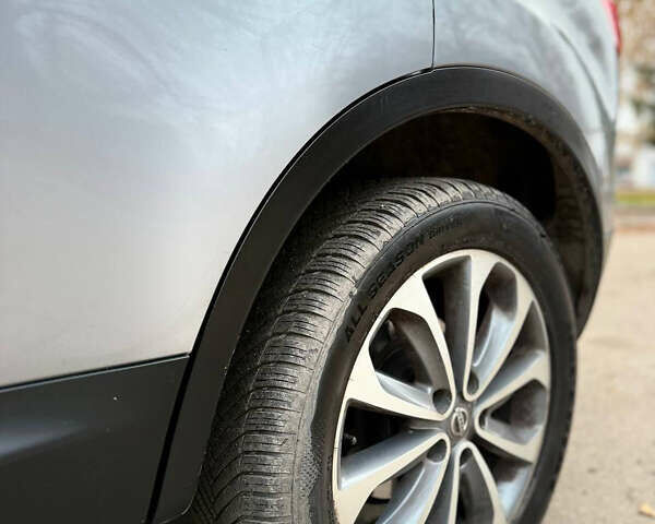 Сірий Ніссан Кашкай 2, об'ємом двигуна 1.6 л та пробігом 165 тис. км за 10300 $, фото 22 на Automoto.ua