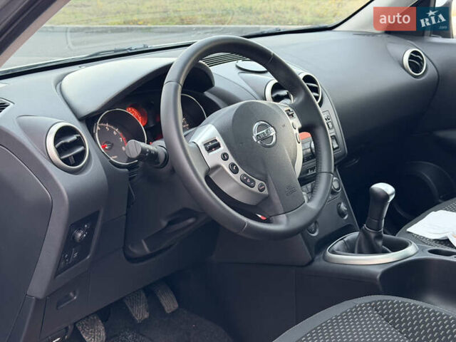 Сірий Ніссан Кашкай 2, об'ємом двигуна 1.6 л та пробігом 205 тис. км за 9777 $, фото 51 на Automoto.ua
