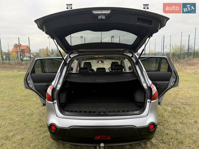 Сірий Ніссан Кашкай 2, об'ємом двигуна 1.5 л та пробігом 200 тис. км за 12100 $, фото 16 на Automoto.ua