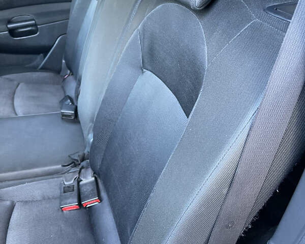 Серый Ниссан Кашкай 2, объемом двигателя 2 л и пробегом 188 тыс. км за 10999 $, фото 26 на Automoto.ua