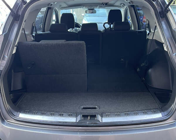 Серый Ниссан Кашкай 2, объемом двигателя 2 л и пробегом 188 тыс. км за 10999 $, фото 46 на Automoto.ua