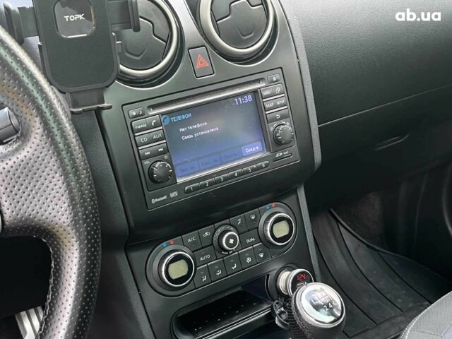 Серый Ниссан Кашкай 2, объемом двигателя 1.5 л и пробегом 252 тыс. км за 10490 $, фото 27 на Automoto.ua