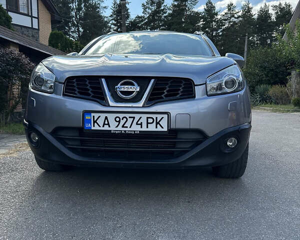 Серый Ниссан Кашкай 2, объемом двигателя 1.5 л и пробегом 259 тыс. км за 10900 $, фото 2 на Automoto.ua