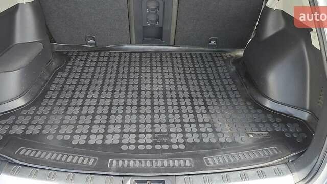 Сірий Ніссан Кашкай 2, об'ємом двигуна 2 л та пробігом 220 тис. км за 12000 $, фото 6 на Automoto.ua