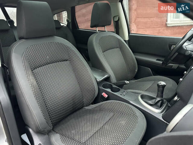 Серый Ниссан Кашкай 2, объемом двигателя 1.6 л и пробегом 107 тыс. км за 8950 $, фото 16 на Automoto.ua