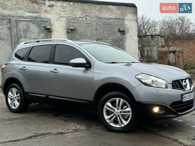 Сірий Ніссан Кашкай 2, об'ємом двигуна 2 л та пробігом 236 тис. км за 9350 $, фото 4 на Automoto.ua