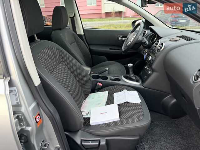 Сірий Ніссан Кашкай 2, об'ємом двигуна 1.6 л та пробігом 205 тис. км за 9777 $, фото 80 на Automoto.ua