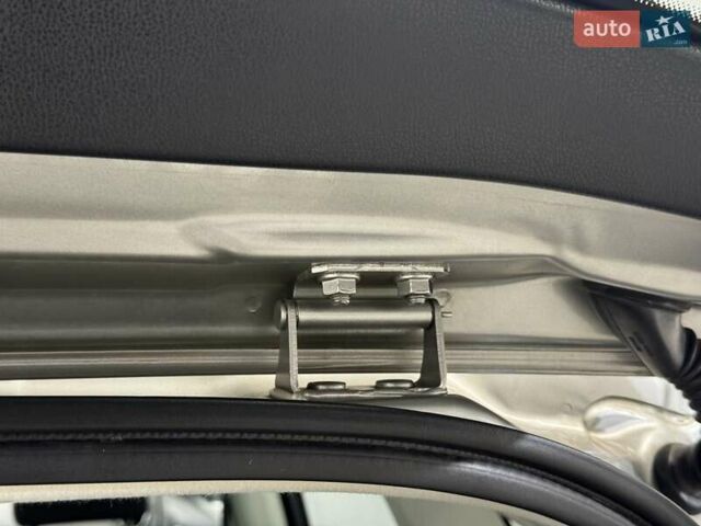 Сірий Ніссан Кашкай 2, об'ємом двигуна 2 л та пробігом 84 тис. км за 12500 $, фото 69 на Automoto.ua