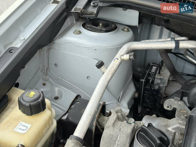 Сірий Ніссан Кашкай 2, об'ємом двигуна 1.6 л та пробігом 205 тис. км за 9777 $, фото 90 на Automoto.ua