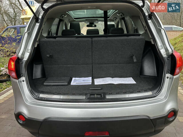 Серый Ниссан Кашкай 2, объемом двигателя 1.6 л и пробегом 107 тыс. км за 8950 $, фото 33 на Automoto.ua