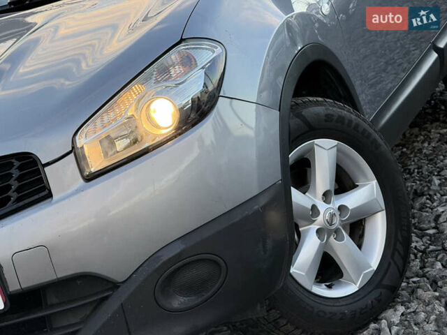 Сірий Ніссан Кашкай 2, об'ємом двигуна 1.6 л та пробігом 205 тис. км за 9999 $, фото 7 на Automoto.ua