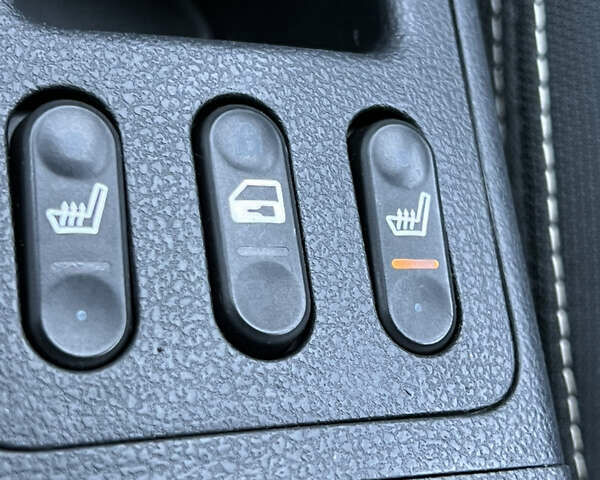 Серый Ниссан Кашкай 2, объемом двигателя 2 л и пробегом 178 тыс. км за 11200 $, фото 36 на Automoto.ua