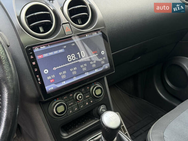 Серый Ниссан Кашкай 2, объемом двигателя 1.5 л и пробегом 247 тыс. км за 10350 $, фото 46 на Automoto.ua