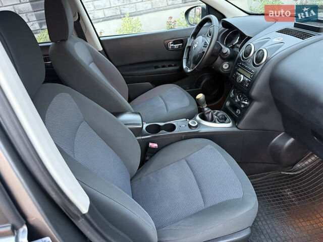 Серый Ниссан Кашкай 2, объемом двигателя 2 л и пробегом 193 тыс. км за 9700 $, фото 22 на Automoto.ua