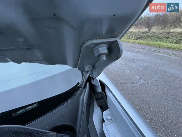 Серый Ниссан Кашкай 2, объемом двигателя 2 л и пробегом 178 тыс. км за 11200 $, фото 46 на Automoto.ua