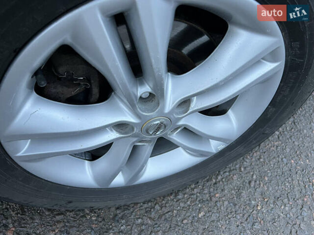 Серый Ниссан Кашкай 2, объемом двигателя 2 л и пробегом 178 тыс. км за 11200 $, фото 39 на Automoto.ua