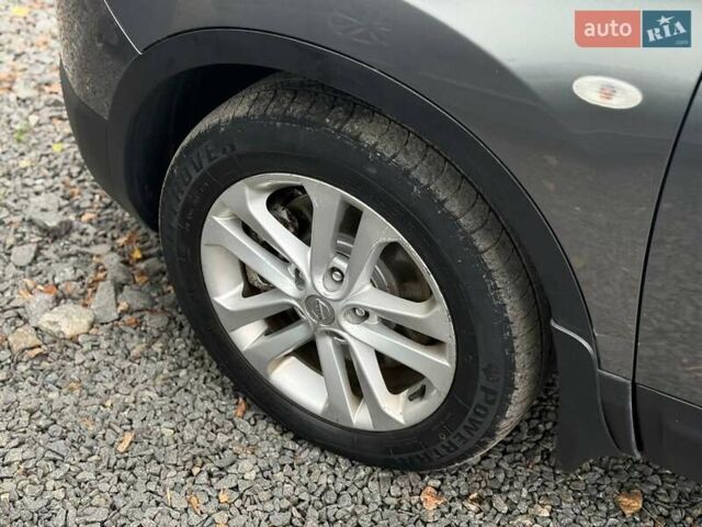 Серый Ниссан Кашкай 2, объемом двигателя 2 л и пробегом 230 тыс. км за 12200 $, фото 14 на Automoto.ua